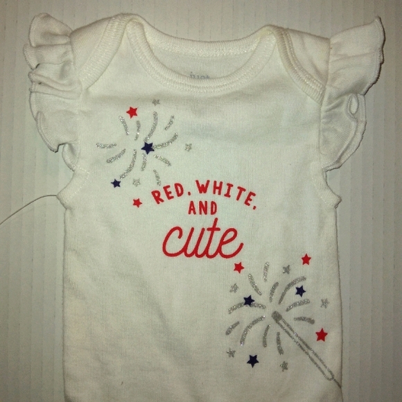 ☆NWT☆Sweet 🍓 Strawberry NB Carter's Girl 3 Piece Fireworks Short Set☆Adorable - Picture 3 of 11